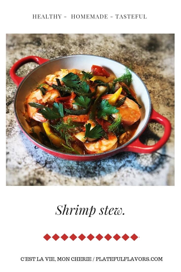 Hier möchte ich dir Sonja, eine Foodbloggerin aus Luxemburg, vorstellen. Heute teilt sie ihr Rezept für einen mediterranen Garnelen Eintopf mit uns!